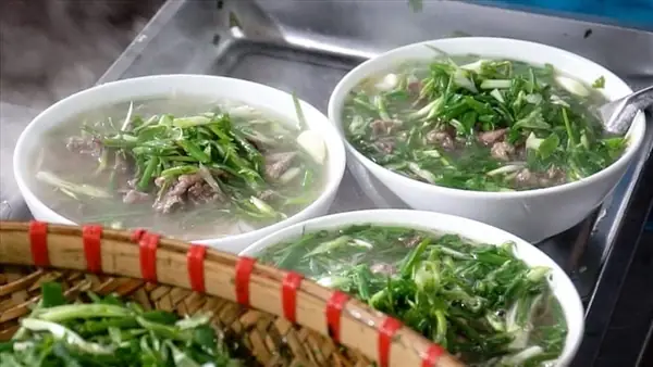 Phở Tái Lăn Là Gì?