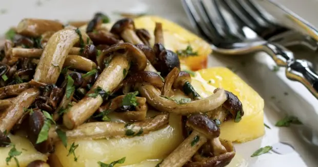 Polenta Con Funghi E Formaggio: Công Thức Và Hướng Dẫn Chi Tiết Cho Bữa Tối Hoàn Hảo Polenta Con Funghi E Formaggio: Công Thức Và Hướng Dẫn Chi Tiết Cho Bữa Tối Hoàn Hảo