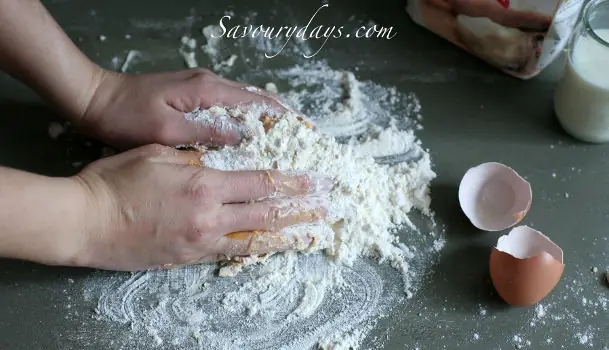 Quy Trình Làm Bánh Mì Ngon Chuẩn Vị Từ A-z Cho Người Mới Bắt Đầu