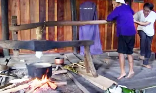 Quy Trình Làm Bún Tươi Tại Nhà Chuẩn Vị, Dẻo Ngon Không Kém Hàng Ngoà
