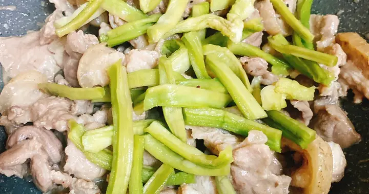 Hướng Dẫn Chi Tiết Cách Làm Rau Tiến Vua Xào Thịt Lợn Thơm Ngon, Chuẩn Vị