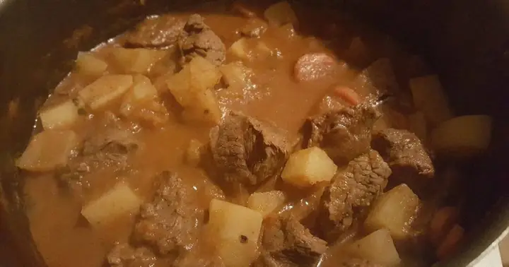 Receta De Carne Guisada En Salsa: Guía Completa Y Deliciosa Para Preparar En Casa Receta De Carne Guisada En Salsa: Guía Completa Y Deliciosa Para Preparar En Casa