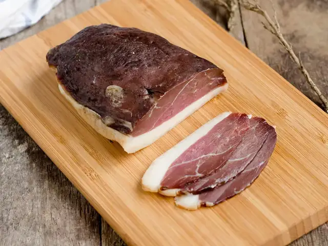 Công Thức Chi Tiết Món Magret De Canard Fumé: Bí Quyết Từ Nhà Bếp Chuyên Nghiệp