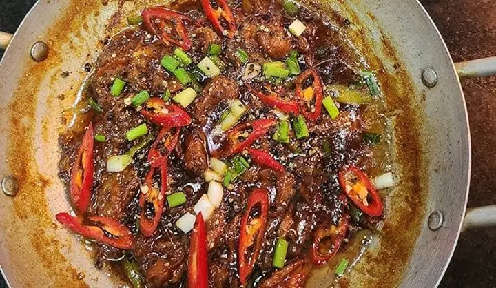 Món Ruột Cá Lóc Kho Tiêu: Cách Kho Đậm Đà, Đưa Cơm Cho Ngày Mưa