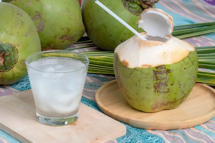 Sau Sinh Có Được Ăn Cùi Dừa Không?