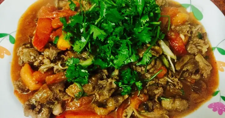 Công Thức Sốt Cà Chua Thịt Bò Chuẩn Vị Nhà Hàng: Bí Quyết Từ A-z