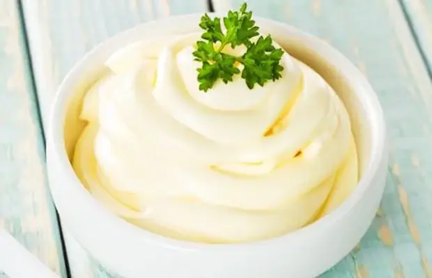 Sốt Mayonnaise Làm Từ Gì? Công Thức Chi Tiết Cho Người Mới Bắt Đầu