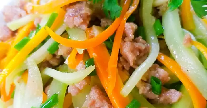 Cách Làm Su Su Cà Rốt Xào Thịt Ngon, Giòn Ngọt Chuẩn Vị Bữa Cơm Gia Đình