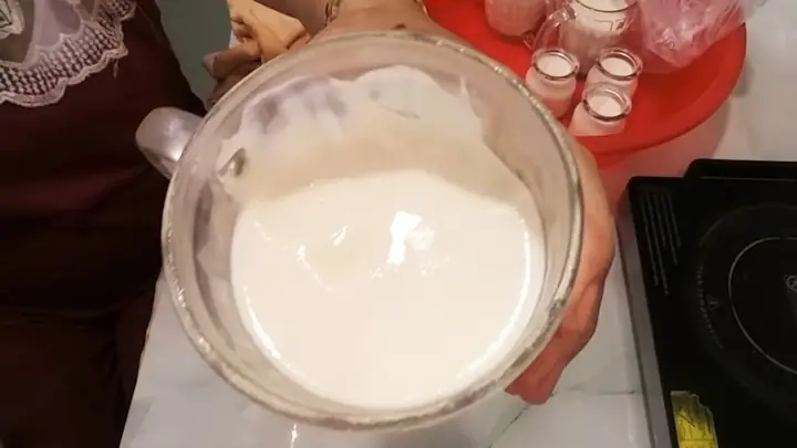 Sữa Chua Cái Là Gì? Khám Phá Nguồn Gốc, Ý Nghĩa Và Cách Phân Biệt