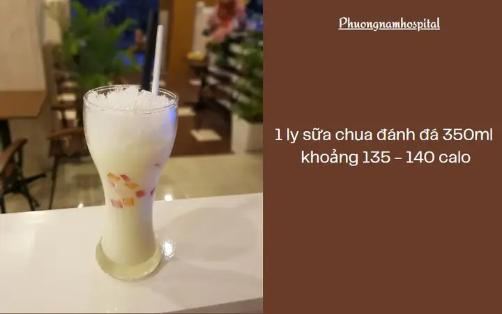Sữa Chua Đánh Đá Bao Nhiêu Calo? Giải Đáp Chi Tiết Và So Sánh Với Các Món Giải Khát Khác Sữa Chua Đánh Đá Bao Nhiêu Calo? Giải Đáp Chi Tiết Và So Sánh Với Các Món Giải Khát Khác