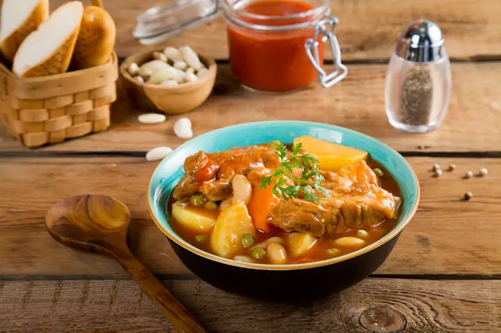 Cách Nấu Sườn Heo Nấu Đậu Trắng Thơm Ngon, Bổ Dưỡng Cho Ngày Se Lạnh Cách Nấu Sườn Heo Nấu Đậu Trắng Thơm Ngon, Bổ Dưỡng Cho Ngày Se Lạnh