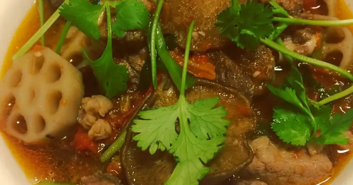 Cách Nấu Thịt Bò Hầm Củ Sen Thơm Ngon, Bổ Dưỡng, Đơn Giản Tại Nhà Cách Nấu Thịt Bò Hầm Củ Sen Thơm Ngon, Bổ Dưỡng, Đơn Giản Tại Nhà