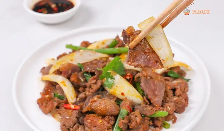 Thịt Bò Xào Sa Tế: Công Thức Và Kỹ Thuật Chế Biến Chuẩn Vị Nhà Hàng