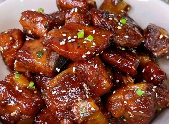 Khám Phá Bí Quyết Chế Biến Thịt Chua Ngọt Chuẩn Vị Trung Hoa