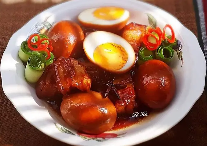 Thịt Kho Trứng Tiếng Anh Là Gì? Giải Đáp Chi Tiết Định Dạng, Cách Dùng Cụ Thể