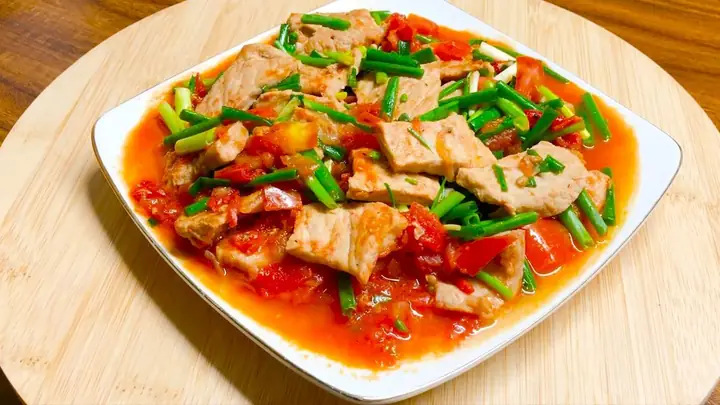 Thịt Nấu Với Cà Chua: Các Biến Tấu Món Ngon Từ Nguyên Liệu Quen Thuộc