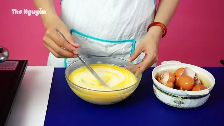 Hướng Dẫn Chi Tiết Cách Làm Bánh Flan Thơ Ngon Từ A-z Cho Người Mới Bắt Đầu