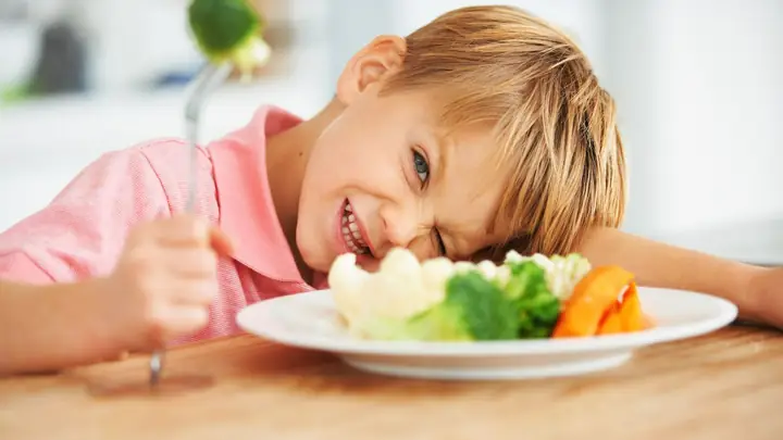 Thực Đơn Ăn Sáng Cho Bé 6 Tuổi: Gợi Ý 15+ Món Ngon Bổ Dưỡng Mỗi Ngày