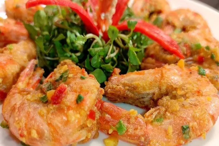 Review Tôm Sốt Phô Mai Trứng Muối: Đâu Là Lựa Chọn Ngon, Bổ, Rẻ Nhất Hiện Nay?