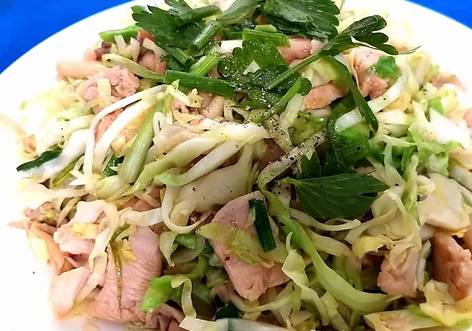 Ức Gà Xào Bắp Cải: Công Thức Nấu Món Ăn Ngon, Dinh Dưỡng Cho Mọi Gia Đình