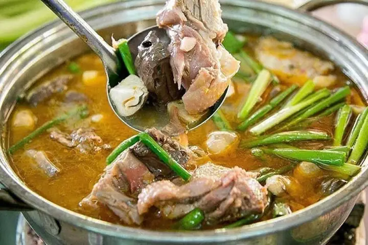 Vịt Nấu Chao Ăn Với Gì? Gợi Ý 10+ Món Ngon Chuẩn Vị, Hấp Dẫn Nhất