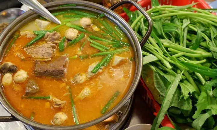 Vịt Nấu Chao Hà Nội: Khám Phá Hương Vị Đậm Đà Trong Từng Thớ Thịt