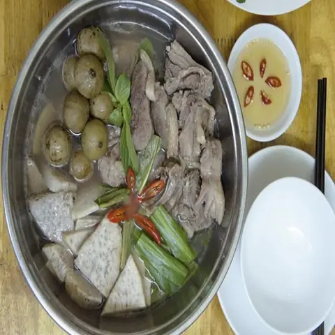 Vịt Om Sấu Ăn Rau Gì? Khám Phá Combo Rau Chuẩn Nhất Cho Nồi Vịt Om Sấu Vịt Om Sấu Ăn Rau Gì? Khám Phá Combo Rau Chuẩn Nhất Cho Nồi Vịt Om Sấu