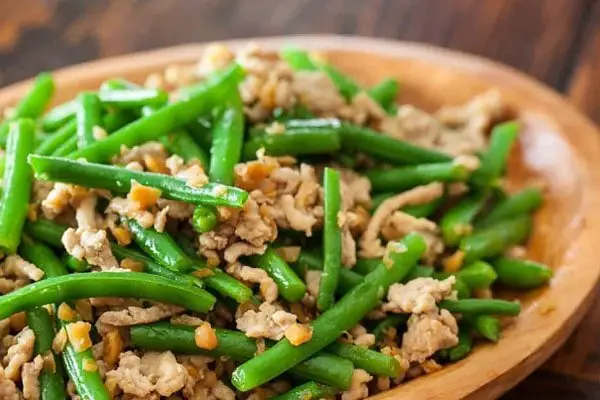 Cách Xào Đậu Cove Với Thịt Ngon, Mềm Và Không Bị Ra Nước