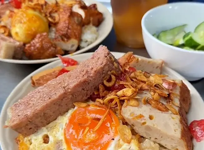 Review Xôi Viên Trứng Muối Bạch Đằng: Giá, Chất Lượng & Nơi Mua Uy Tín
