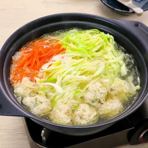塩鍋レシピ人気1位とは?家庭で作れる本格的な鶏肉と野菜の旨味鍋 塩鍋レシピ人気1位とは?家庭で作れる本格的な鶏肉と野菜の旨味鍋