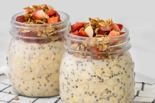 Yến Mạch Ngâm Qua Đêm: Công Thức Vàng Cho Bữa Sáng Healthy Dễ Dàng