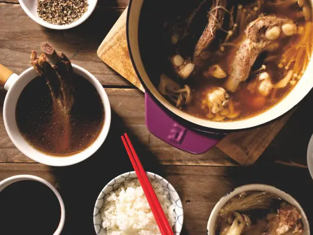 Cách Nấu Lẩu Mắm Cá Lóc Chuẩn Vị Miền Tây: Công Thức Đặc Biệt Từ Các Đầu Bếp Bản Địa Cách Nấu Lẩu Mắm Cá Lóc Chuẩn Vị Miền Tây: Công Thức Đặc Biệt Từ Các Đầu Bếp Bản Địa
