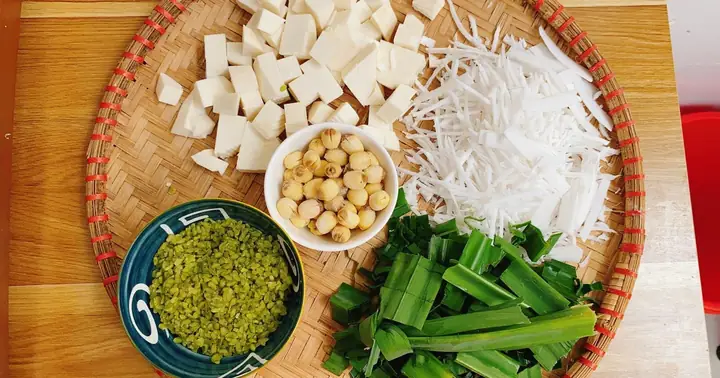 Cách Nấu Chè Khoai Môn Hạt Sen Thơm Ngon, Dinh Dưỡng Cho Ngày Thu