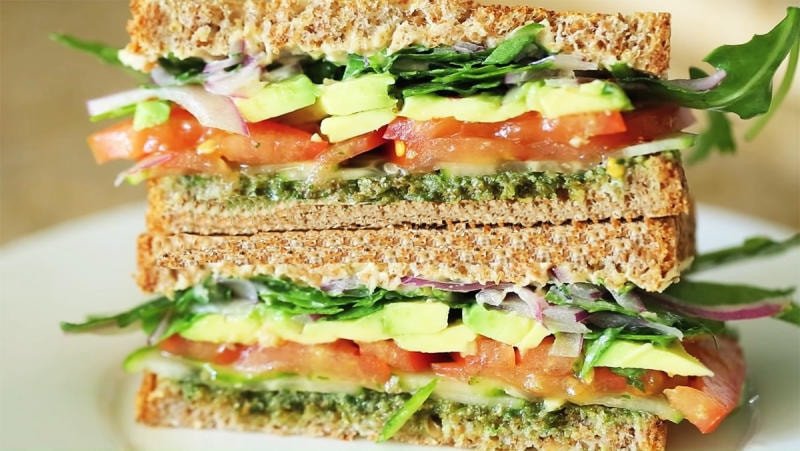 Ăn bánh mì sandwich giảm cân