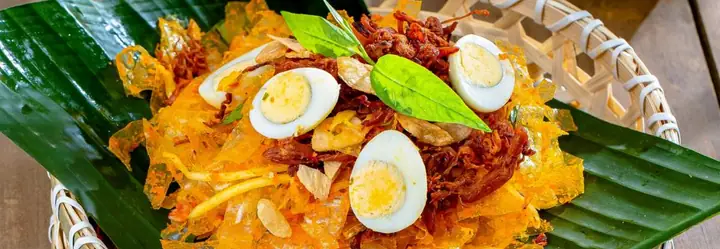 Bánh Tráng Trộn Tây Ninh: Đánh Giá Toàn Diện Về Món Ăn Vặt 'gây Nghiện'