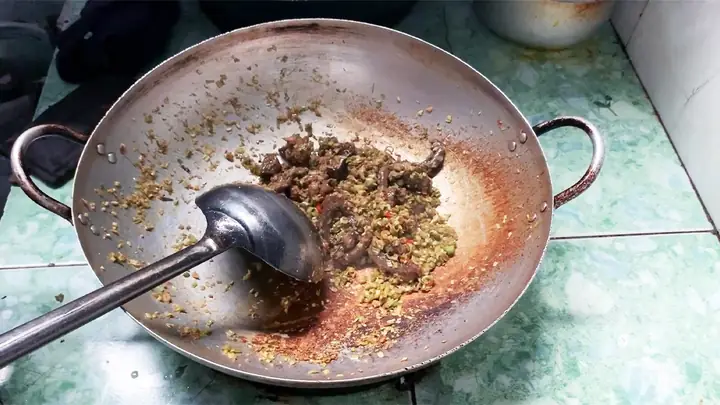 Bồ Câu Xào Sả Ớt: Hướng Dẫn Chi Tiết Từ A Đến Z