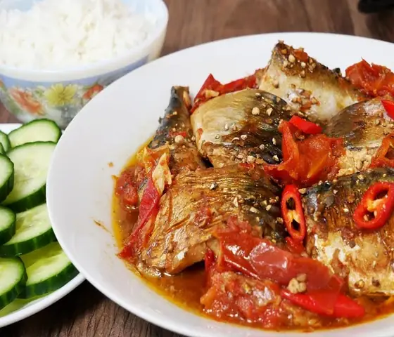 Cách Nấu Cá Chỉ Vàng Tươi Sốt Cà Chua Đơn Giản Tại Nhà