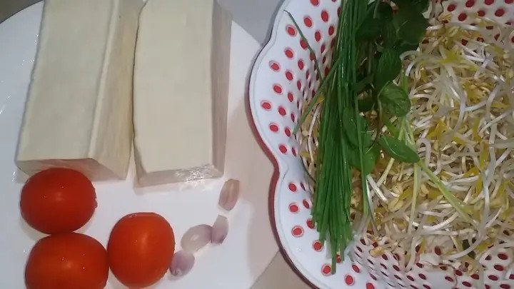 Các bước sơ chế và xào nguyên liệu