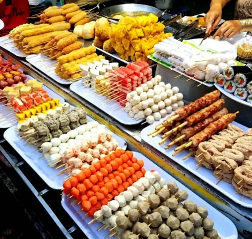 Các Món Ăn Vặt Phổ Biến Hiện Nay