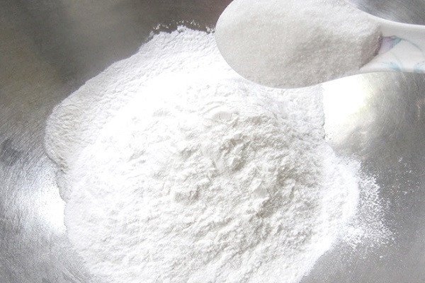 cách làm bánh tai yến - trộn bột đồng nhất