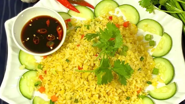 Cách Làm Cơm Chiên Bơ Tỏi Thơm Ngon, Đơn Giản Cho Bữa Cơm Gia Đình