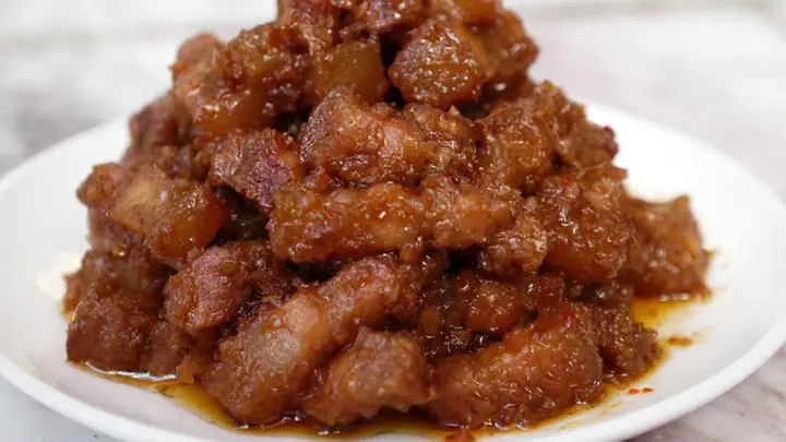 Hướng Dẫn Chi Tiết Cách Làm Thịt Kho Sả Ớt Chuẩn Vị