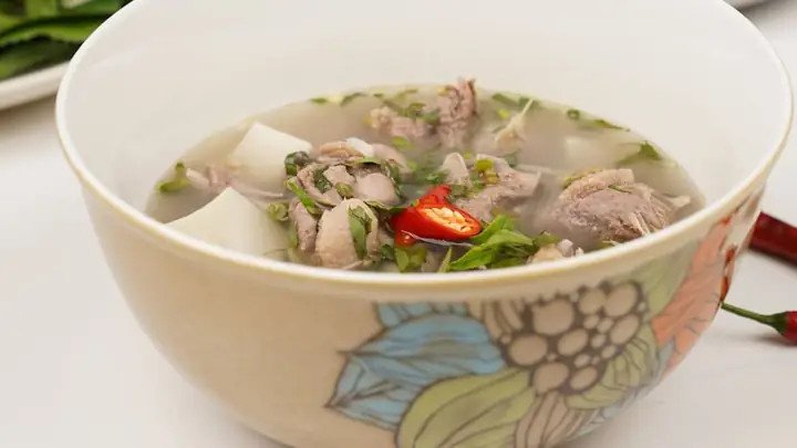 Cách làm vịt om sấu nước dừa