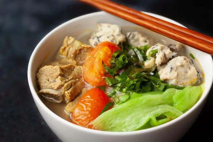 Cách Nấu Bún Mọc Sườn Chua Ngon Đúng Điệu Tại Nhà