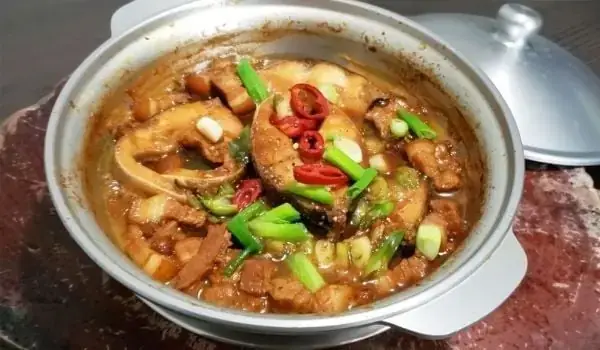 Cách Nấu Cá Bớp Kho Tộ Chuẩn Vị: Hướng Dẫn Từ A Đến Z
