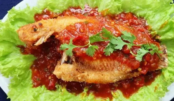 Hướng Dẫn Chi Tiết Cách Nấu Cá Diêu Hồng Với Cà Chua Ngọt Đậm, Đậm Đà Hương Vị