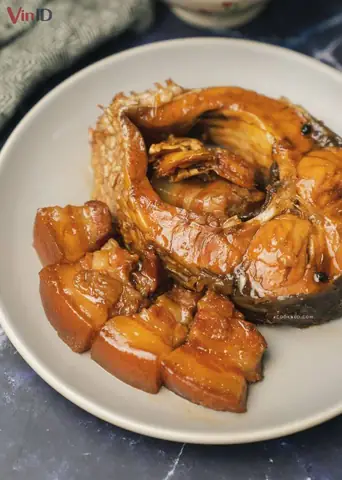 Cách Nấu Cá Trắm Kho Ngon, Đậm Đà Chuẩn Vị Miền Trung