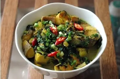 Cách Nấu Cá: Hướng Dẫn Chi Tiết Món Canh Cá Quả Nấu Chuối Đậu