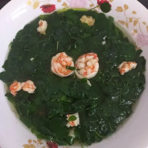 Cách Nấu Canh Chùm Ngây Ngon, Dễ Làm Cho Bữa Cơm Gia Đình