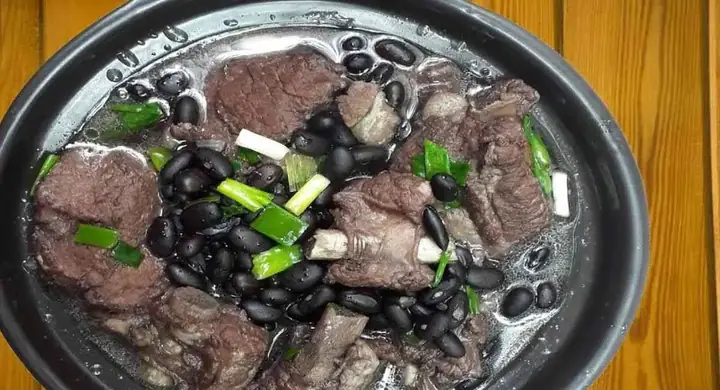 Cách Nấu Cháo Đậu Đen Hầm Xương Ngon Như Nhà Hàng Và Các Biến Thể Hấp Dẫn